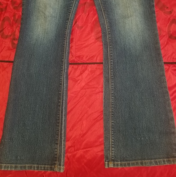 L.E.i. Ashley low-rise boot cut denim jeans - Picture 3 of 6